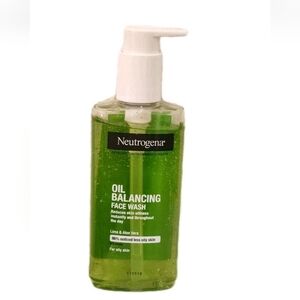 Neutrogena Oil Balancing Facial Wash - Green
